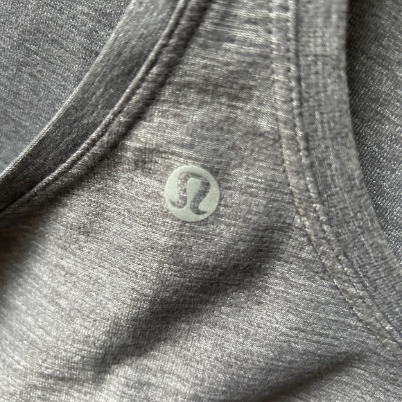 Lululemon grey racerback tank size 10 - Picture 4 of 5